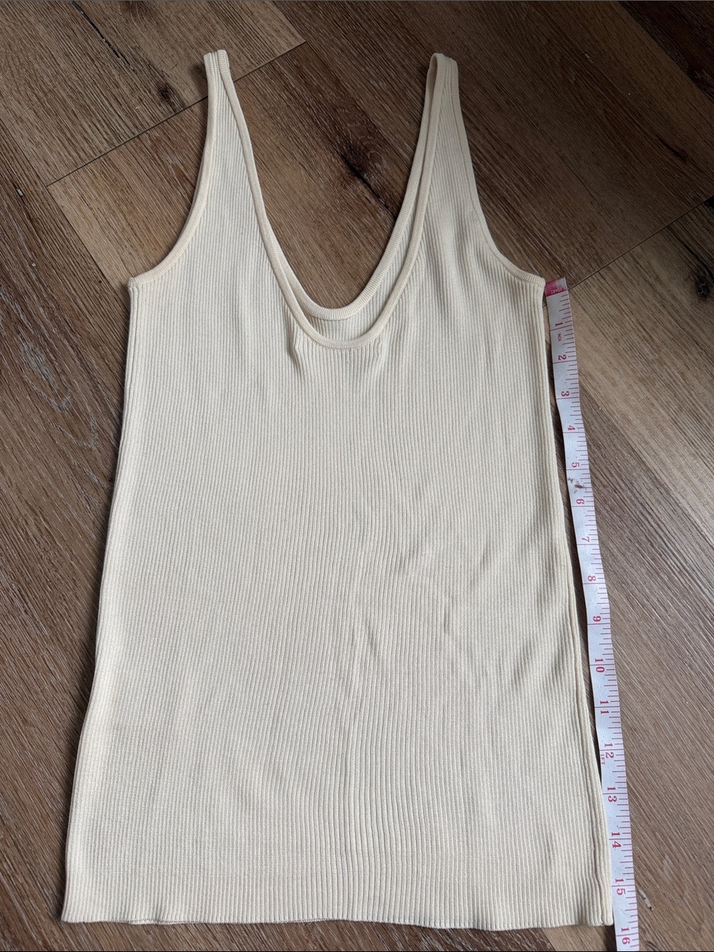 CO Cream Ribbed Scoop Neck Silk Tank Top - Picture 4 of 6